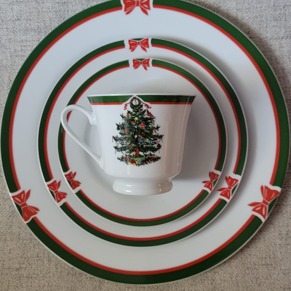 Topco Holiday Ribbons & Tree Porcelain China Set 39 pieces